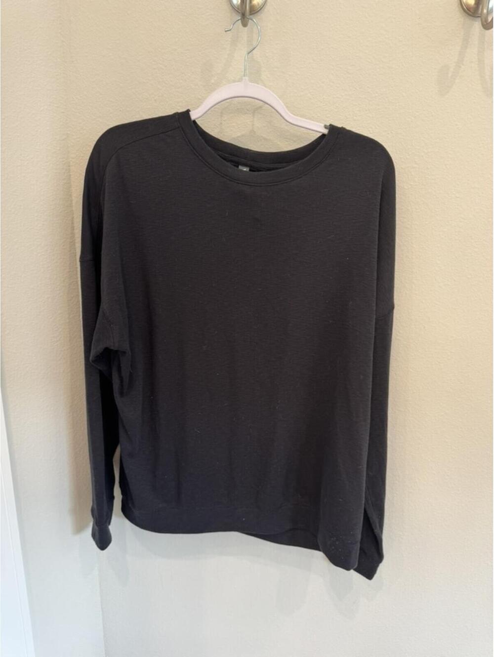 Vuori Black Long Sleeve Shirt Size Large